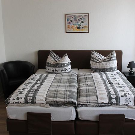 Gasthof & Pension Zum Saalestrand Bad Durrenberg Luaran gambar