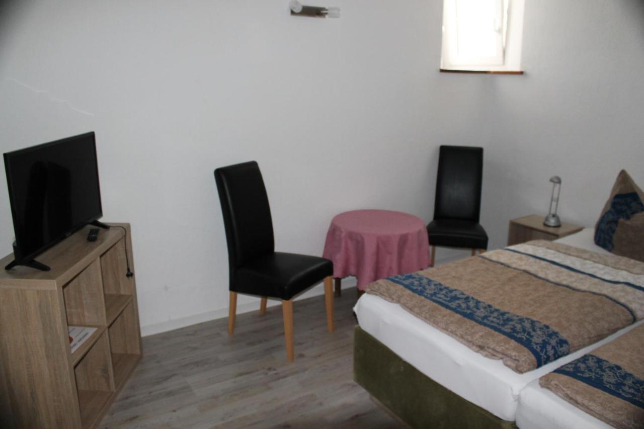 Gasthof & Pension Zum Saalestrand Bad Durrenberg Luaran gambar